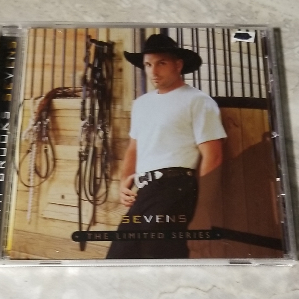 Garth Brooks CD Collection - Picture 4 of 5